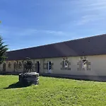 Spacieux Avec Climatisation Dans La Campagne Bourbonnaise - Fr-1-489-339 Casa de Férias Thiel-sur-Acolin