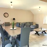 Spacieux Avec Climatisation Dans La Campagne Bourbonnaise - Fr-1-489-339 Thiel-sur-Acolin