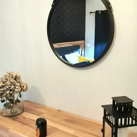 Spacieux Avec Climatisation Dans La Campagne Bourbonnaise - Fr-1-489-339 * Thiel-sur-Acolin